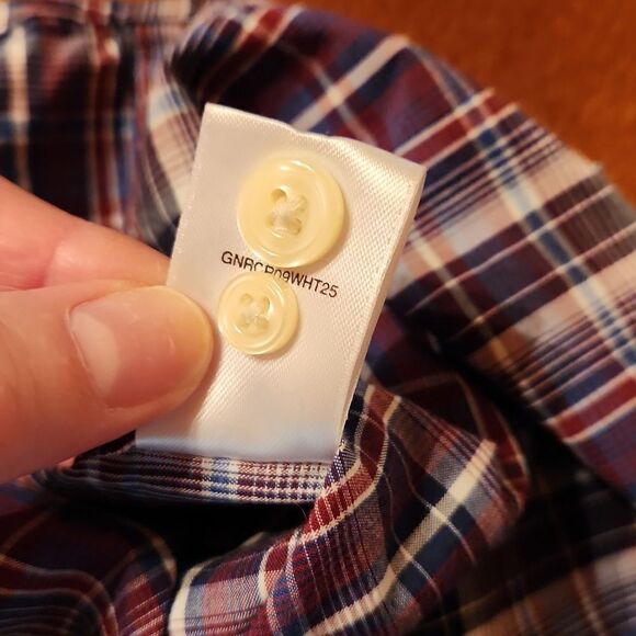 Roundtree & Yorke Long Sleeve Button Down Cotton Shirt, Medium, Red& Black Plaid - Picture 8 of 9